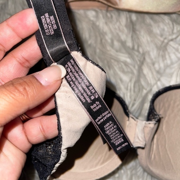 Victoria secret bra bundle - Picture 2 of 3